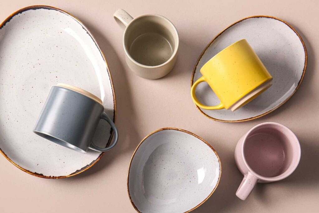 แก้วเซรามิก หนึ่งในไอเดียแก้วที่ระลึกงานเกษียณยอดนิยม